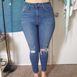 Levi's 721 High Rise Skinny Jeans
